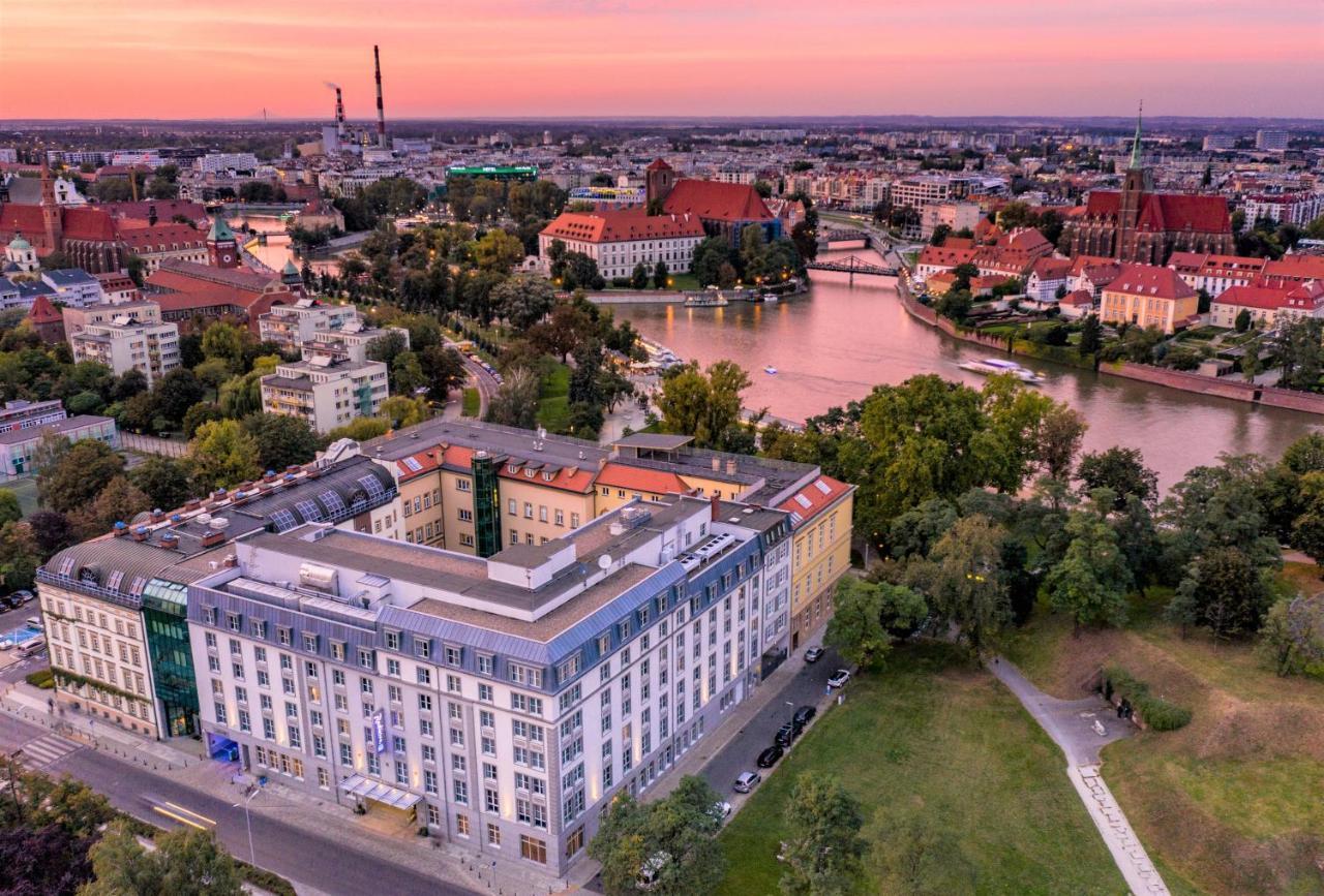 Radisson Blu Hotel Вроцлав Экстерьер фото Aerial view of the university