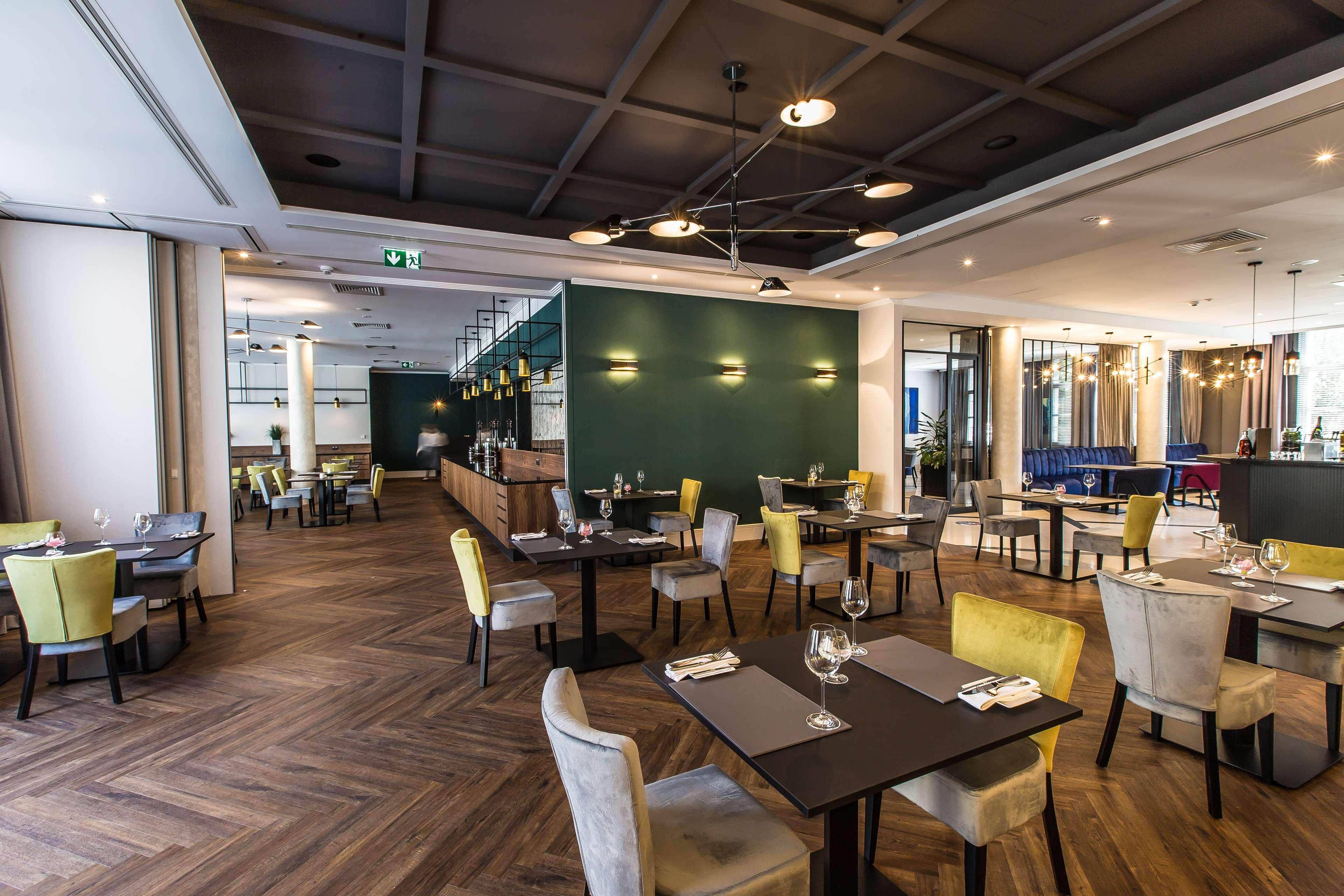 Radisson Blu Hotel Вроцлав Экстерьер фото Restaurant