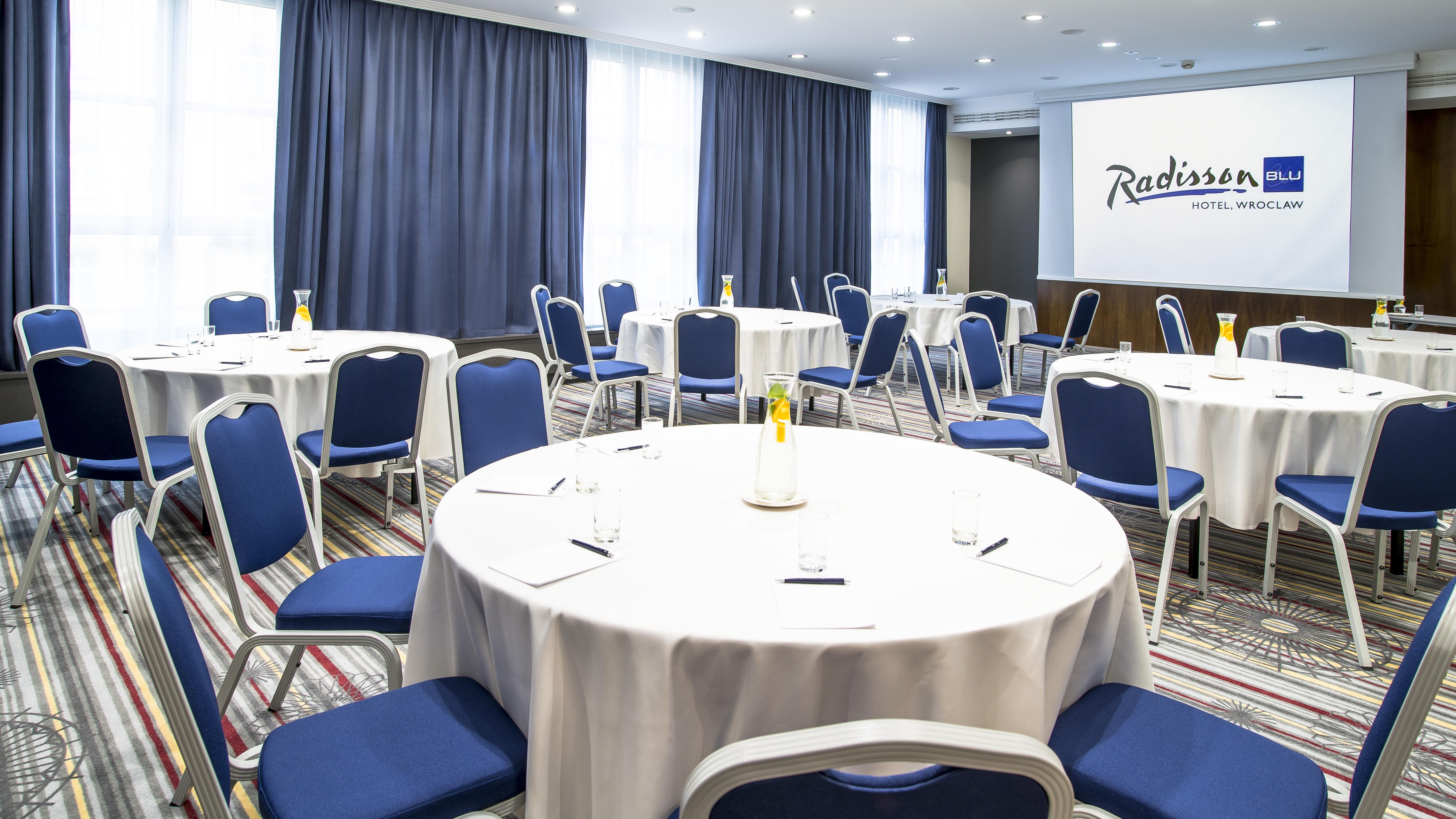 Radisson Blu Hotel Вроцлав Экстерьер фото Meeting room